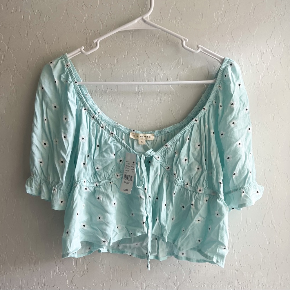 LA Hearts blue floral top